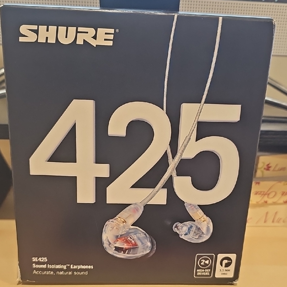 Shure SE425 Sound Isolating Earphones